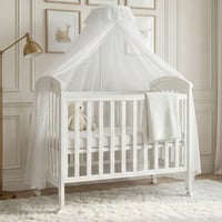 سرير أطفال خشبي بناموسية مع تخزين عملي أبيض