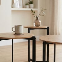 طقم طاولات خدمة 5 قطع خشبي بأرجل معدنية