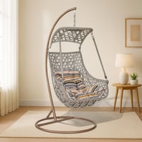 أرجوحة معلقة مودرن بتصميم شبكي ووسادة مريحة للاستر...