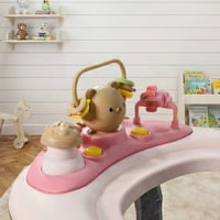 عربة أطفال عصرية بتصميم آمن وردي