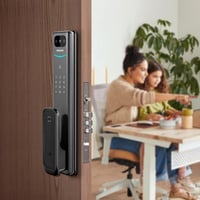 قفل باب ذكي عبر الفيديو 1000 series من philips