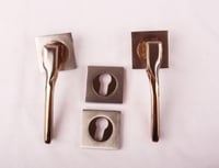 مسكة باب مفصول زنك