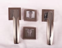 مسكة باب مفصول زنك