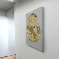 لوحة جدارية فاخرة بشعار نادي ريال مدريد الأسباني