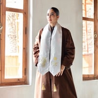 وشاح شك كريستال - ابيض