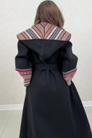 فروه جوخ نسائي مطرزه بسدو انيق معا قبعه