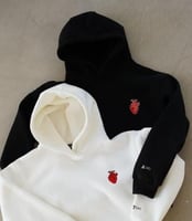 بلوفرات مع تطريز حسب الطلب