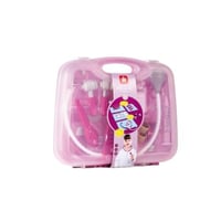 أدوات الطبيبة