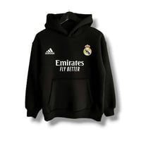 هودي ريال مدريد شتوي أصلي بتطريز فخم _ أبيض وأسود