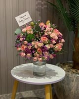 الورود الزاهيه