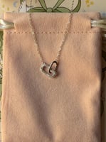 قلادة Carré Lumineux