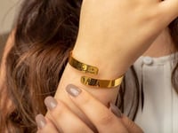 اسوارة نسائي اسم و تاريخ حسب الطلب