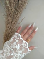 خاتم الحرف الانيق