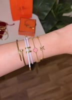 بكج الأساور بتصميمها الأنيق