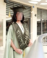 عبايه تخرج 2024