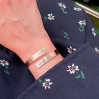 اسوارة نسائي اسم و تاريخ حسب الطلب