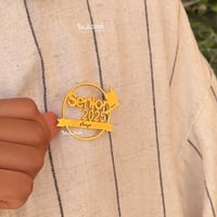 بروش تخرج فخم بالاسم والتاريخ 2025