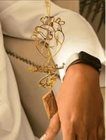 تعليقة قلب للسياره بالأسم