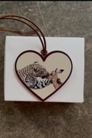 تعليقة اكريلك برسمة حسب الطلب