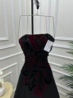 فستان سهرة فخم لأطلالة ملكية