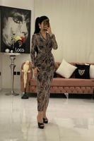 فستان ناعم بنمط جلد الأفعى