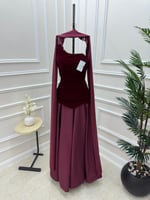 فستان عودي ناعم مع شال