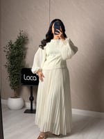 طقم ناعم وراقي بلون ابيض