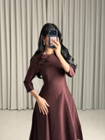 فستان ناعم عودي