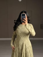 فستان دانتيل ناعم