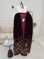 جلابية قطعتين من الجوخ وبتطريز فخم وراقي