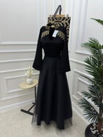 جلابيه قطعتين بتطريز نقوش ذهبيه