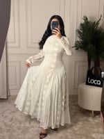 فستان ناعم بلون أوف وايت