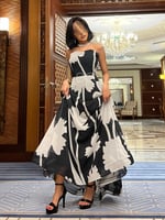 فستان انيق مشجر من الابيض والاسود