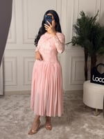 فستان ناعم وردي مع جاكيت