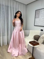 فستان وردي شك يدوي مع لولو