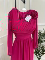 فستان ناعم باللون الفوشي