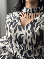 فستان العيد برنت مخطط من لوكا فاشن