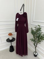 فستان ناعم عودي