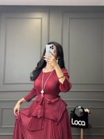 طقم بتصميم مميز باللون العودي من لوكا فاشن