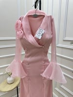 فستان سهرة وردي فاتح من قماش الأورجانزا الفاخر