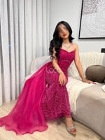 فستان فوشي مطرز فخم