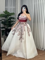 فستان سهره سكري مع تطريز احمر