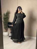 طقم ناعم وراقي بلون اسود