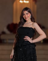 فستان اسود بكورسيه