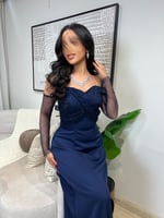 فستان كحلي أنيق ومميز