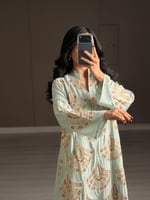 جلابية نسائية ناعمة لون اخضر فاتح تيفاني بتطريزات...