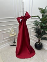 فستان سهرة احمر طويل مطرز بخرز لامع بقصة حورية الب...