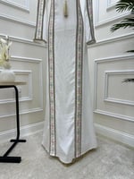 جلابيه انيقه بتطريز نقوش مميزه من لوكا فاشن