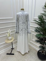 جلابية انيقه بنمط عصري من لوكا فاشن