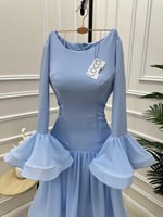 فستان ناعم باللون السماوي